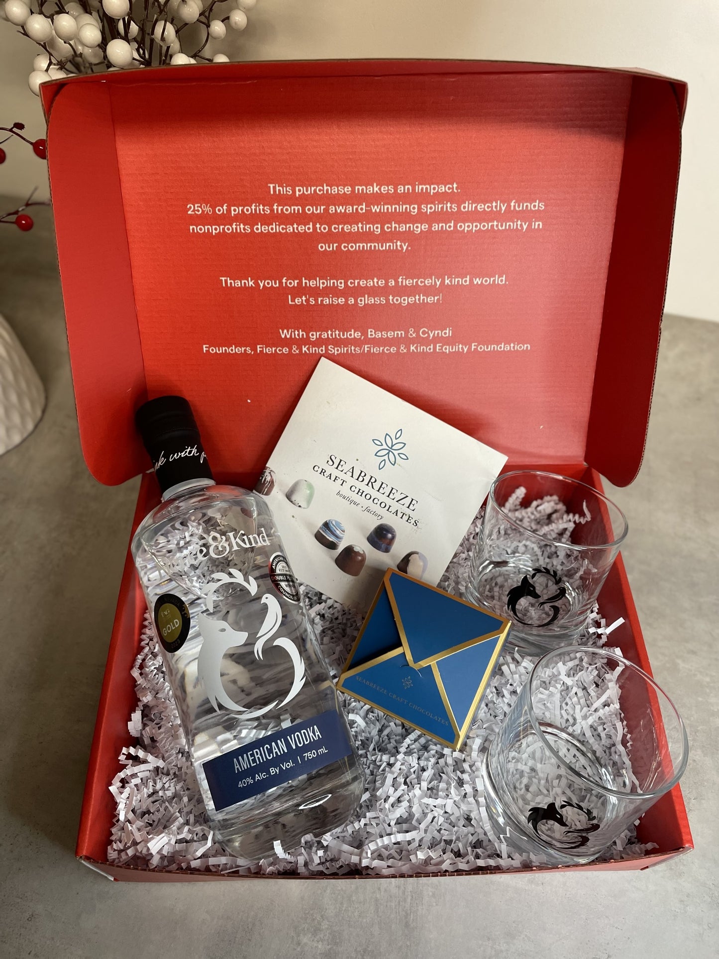 Valentine's Day American Vodka & Chocolate Gift Box